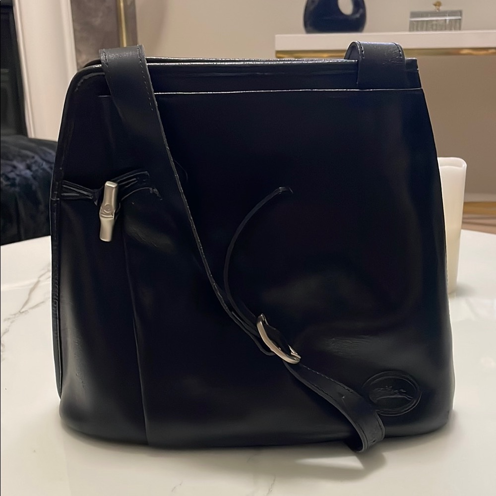 Longchamp Roseau Vintage 90s Black Leather Shoulder Bag W/ Toggle